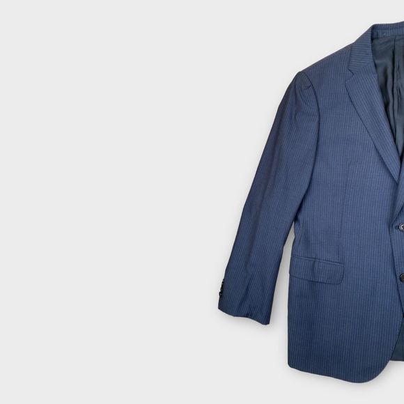 Armani Collezioni Men's M Line Navy Pinstriped Suit 2 Button Wool 2pc - 40R, 32W - Picture 4 of 15